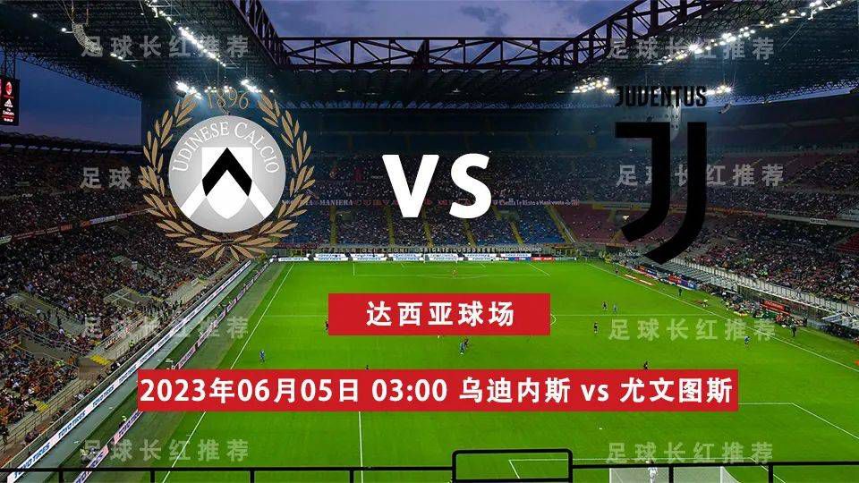 安东尼在2022年夏窗从阿贾克斯加盟曼联，转会费为9500万欧+500万浮动。